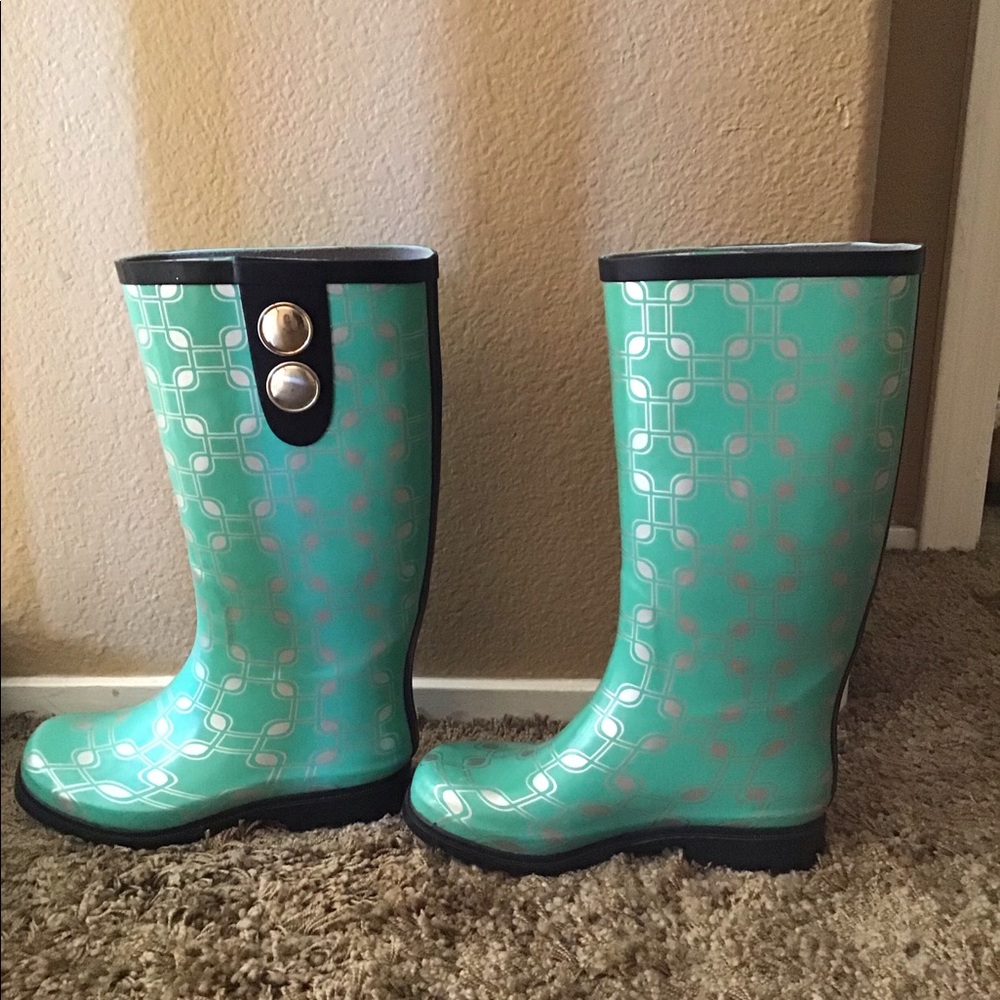 Rain boots